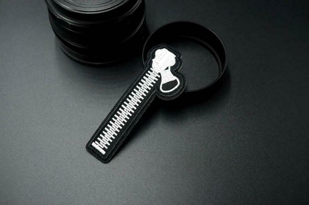 Patch biker - zipper / ritssluiting - 32 x 78 mm, Enlèvement ou Envoi, Neuf, sans ticket, Autres types