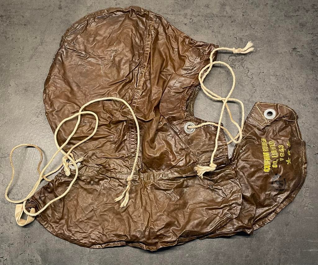 Canadese gas hood 1943, Verzamelen, Militaria | Tweede Wereldoorlog, Ophalen of Verzenden