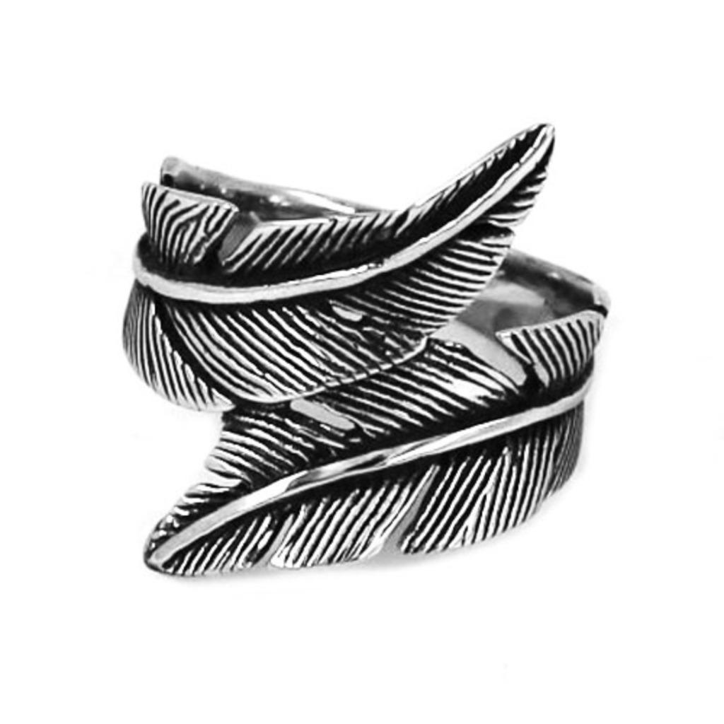 Vintage edelstalen ring in de vorm van een veer, 18 tot 19, IJzer of Staal, Nieuw, Ophalen of Verzenden