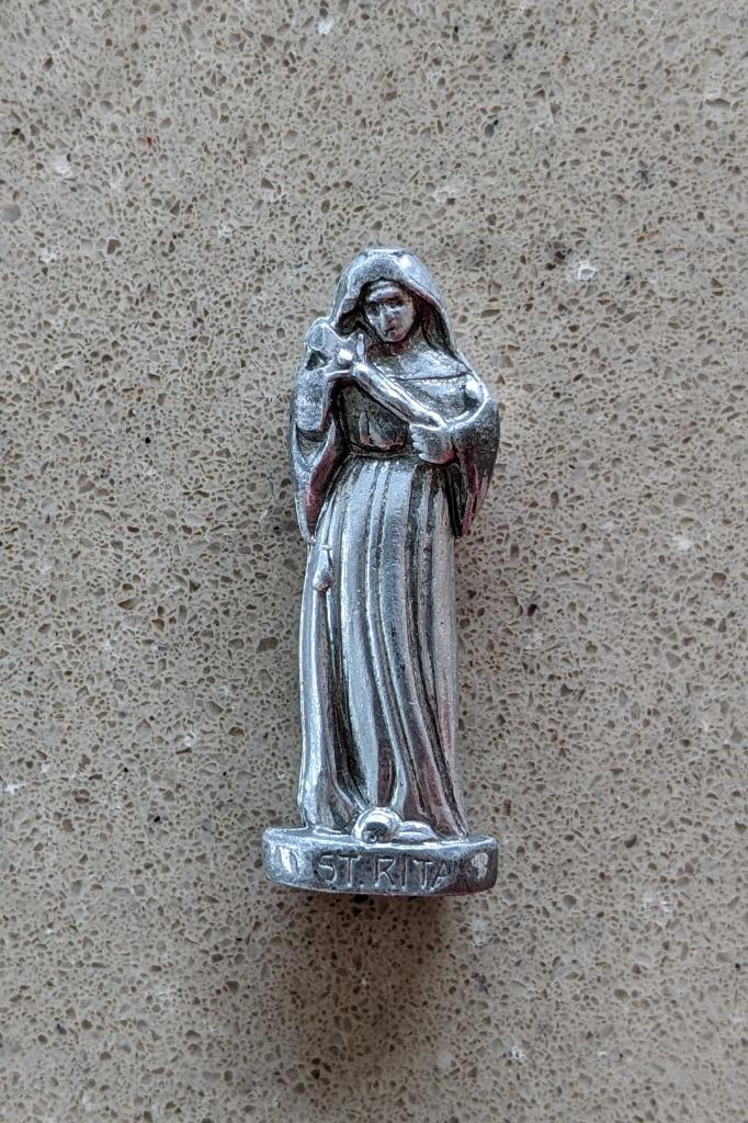 Statue miniature, autel de voyage, Porta Sainte Rita., Enlèvement ou Envoi, Utilisé, Image, Christianisme | Catholique