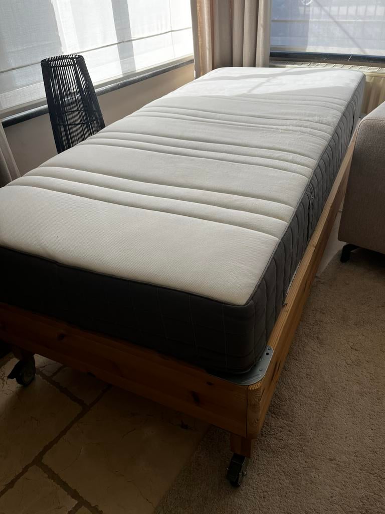 Lit 1 pers + matelas, 90 cm, Matelas, Une personne, Enlèvement