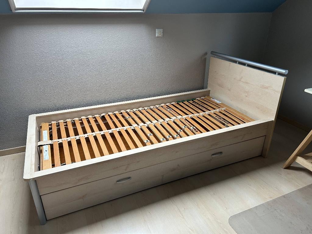 Eenpersoonsbed met lattenbodem, lade en nachttafel, 100 cm, Enlèvement, Bois, Modern