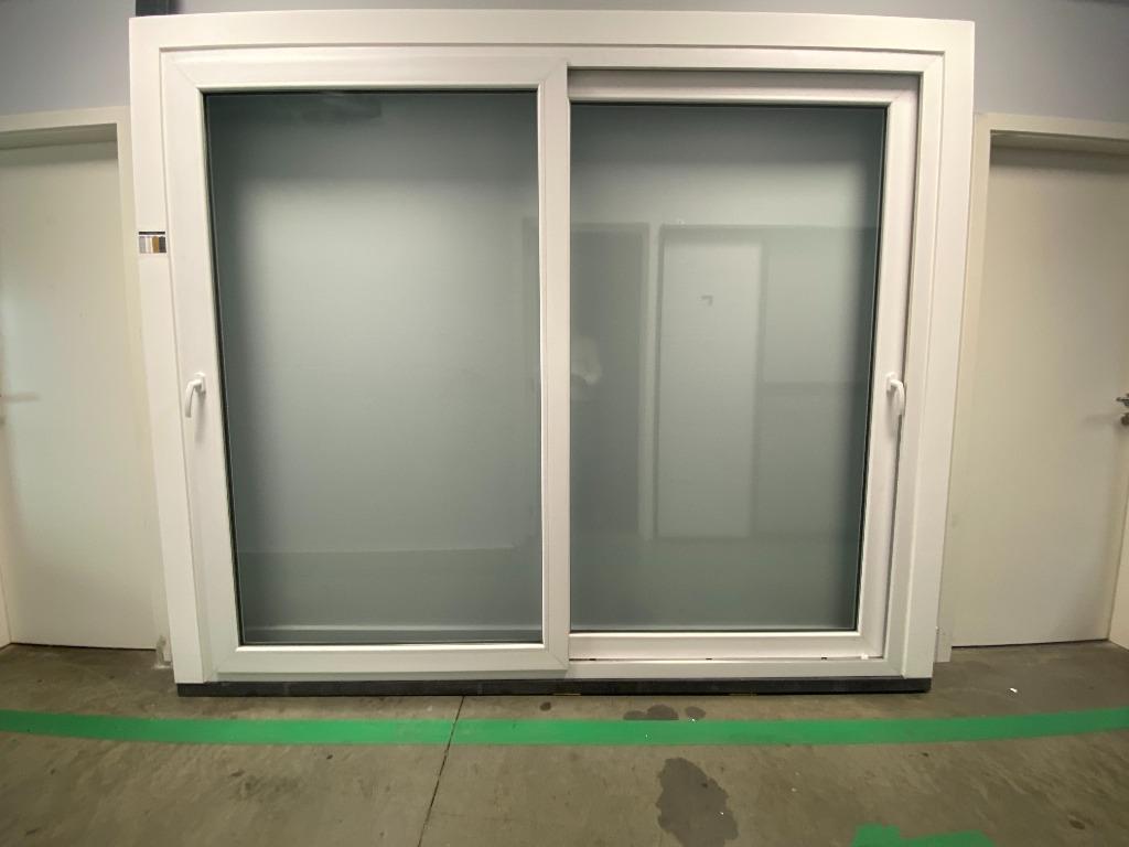 pvc Kozijnen, schuifpuien; dorpels verluchtingsroosters,, Ophalen of Verzenden, Nieuw, Gevelraam of Ruit, Dubbelglas