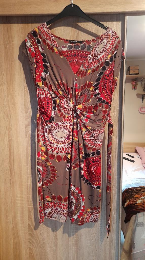 Robe imprimée Taille 38, Vêtements | Femmes, Robes, Autre, Taille 38/40 (M), Enlèvement ou Envoi, Autres couleurs