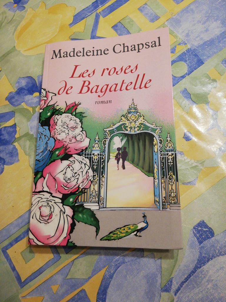 Madeleine Chapsal. Les roses de Bagatelle. Neuf., Ophalen of Verzenden, Zo goed als nieuw