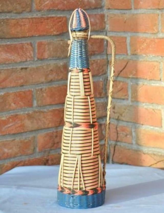 § bouteille recouverte de tressage plastique coloré, Enlèvement ou Envoi