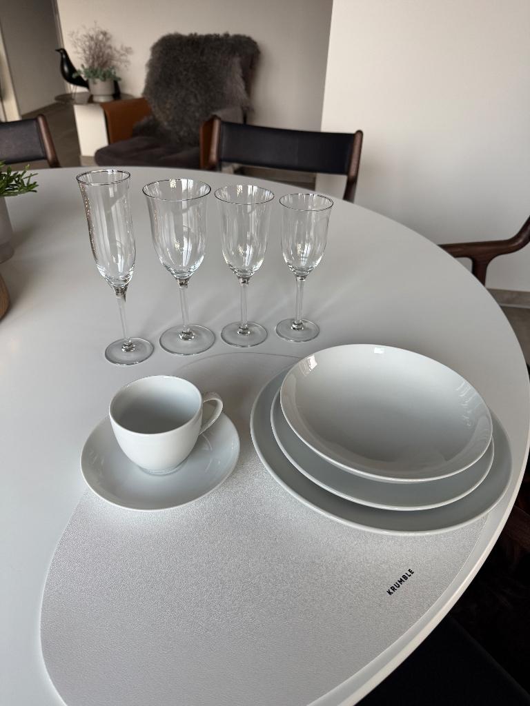 Servies en glasservies 6 stuks van alles, totaal 54 stuks, Ophalen, Zo goed als nieuw, Effen, Porselein