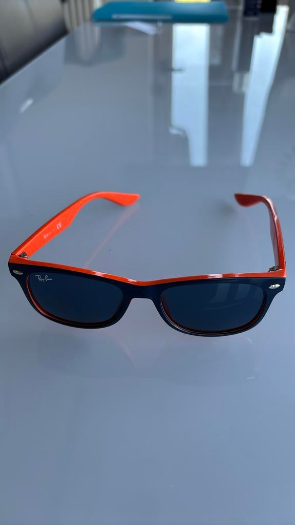 lunettes de soleil enfant Ray Ban, Handtassen en Accessoires, Zonnebrillen en Brillen | Heren, Ophalen, Gebruikt, Zonnebril, Blauw