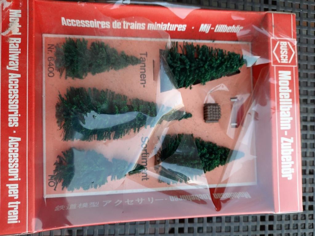 Échelle BUSH HO PINS *NEUF*VINTAGE*, Enlèvement, Neuf, 1:50 ou moins, Diorama