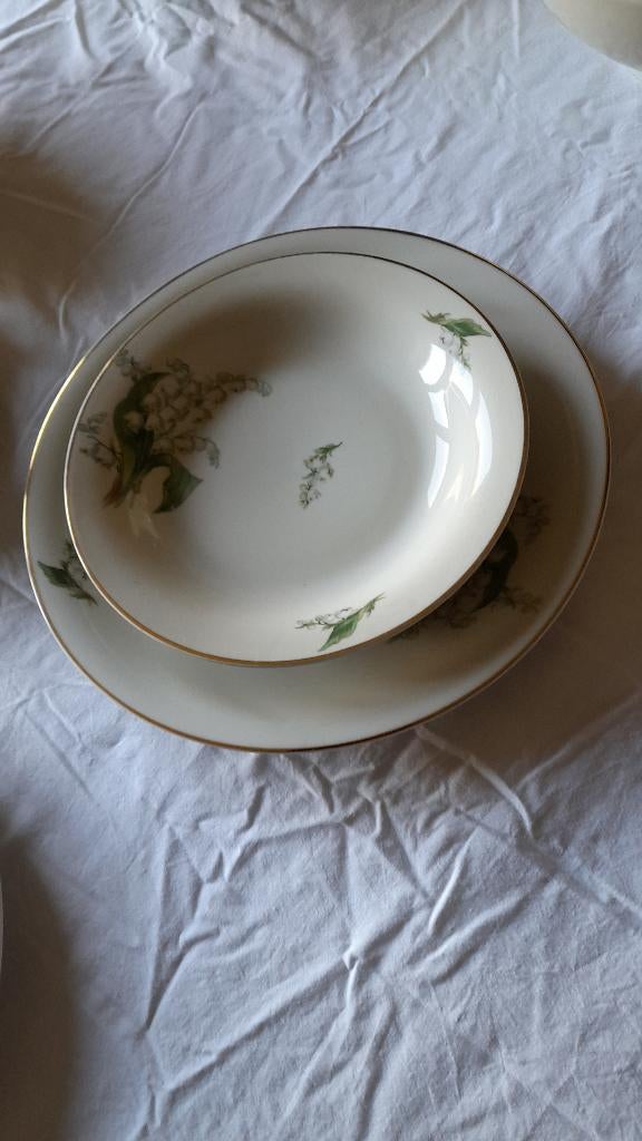 Service à dîner "Muguet", Enlèvement