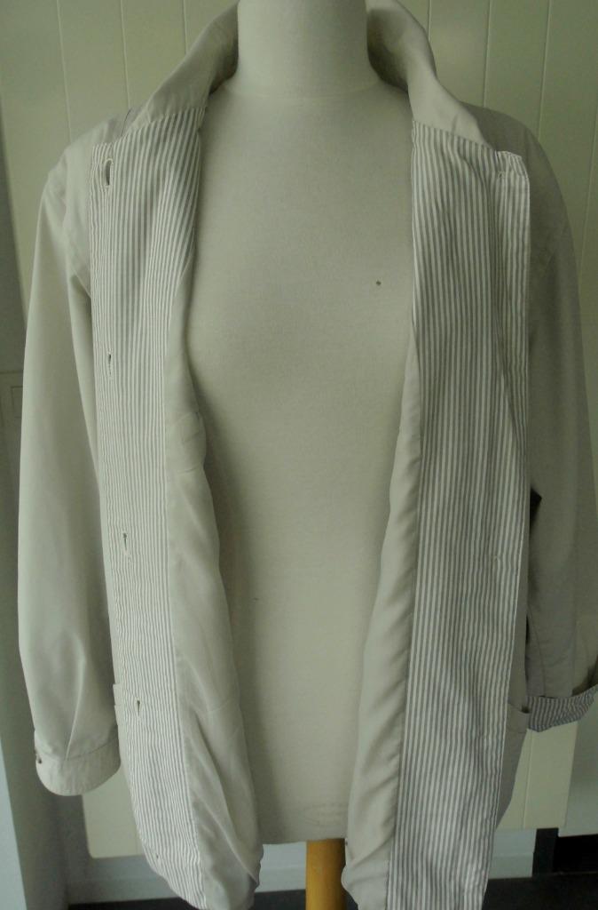 Zeer mooie beige damesjas „DAMART” maat 50, Beige, Ophalen of Verzenden, Zo goed als nieuw, Jasje of Colbert