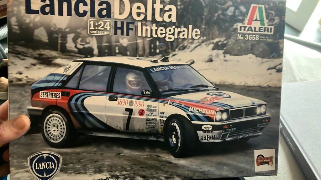 Italeri Lancia Delta hf integrale, Hobby en Vrije tijd, Ophalen of Verzenden, Nieuw, Auto, Italeri