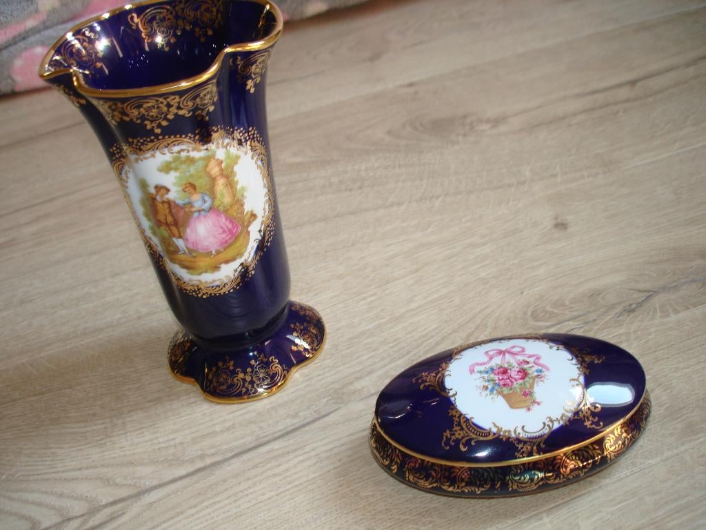 Bleu cobalt et or 22 carats de Limoges, Antiquités & Art, Antiquités | Verre & Cristal, Enlèvement ou Envoi