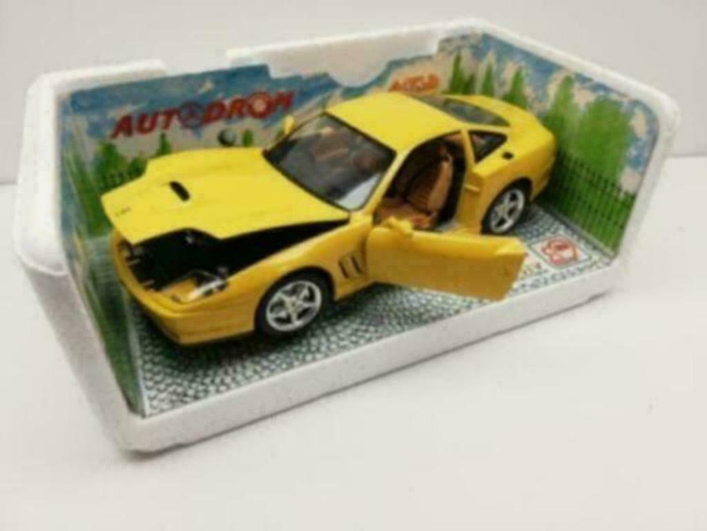 Ferrari 550 Maranello Édition Limitée Exclusive Bburago 1:18, Enlèvement ou Envoi, Neuf, Voiture, Burago