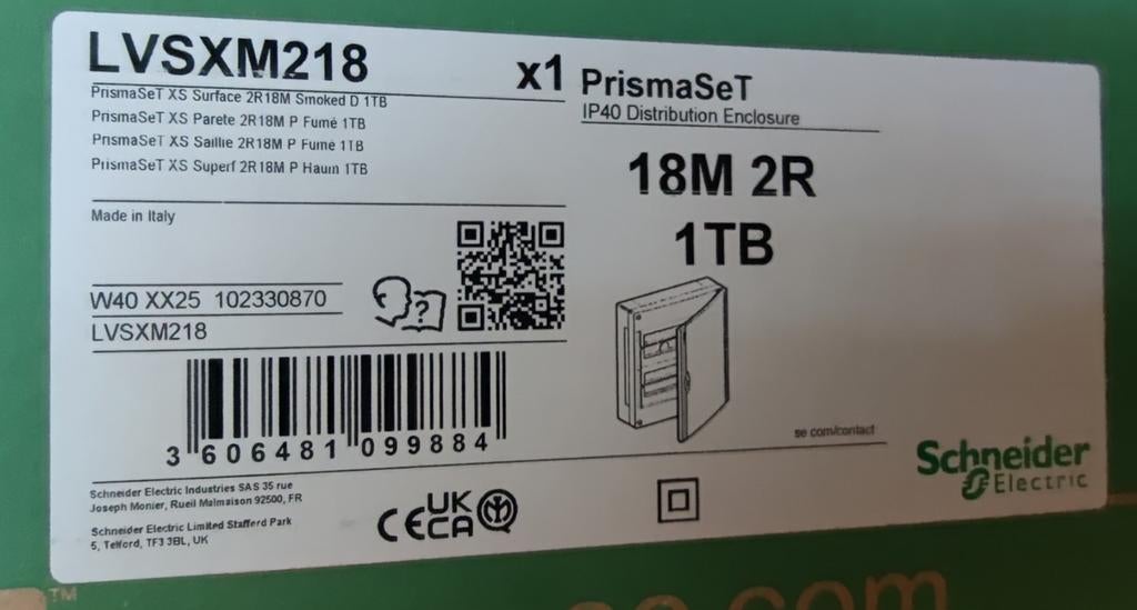 Schneider PrismaSet Xs 18M 2R 1TB + 2 peignes à fourches., Enlèvement ou Envoi, Neuf