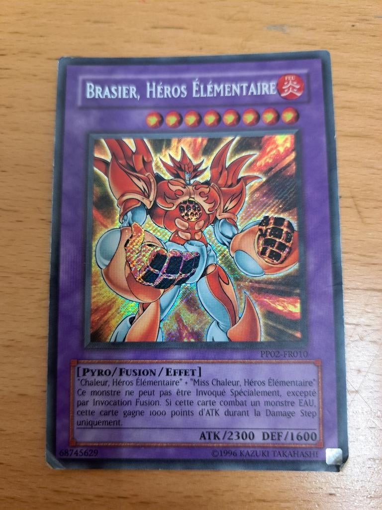 17 cartes yu-gi-oh en français. Faire offre, Enlèvement ou Envoi, Comme neuf