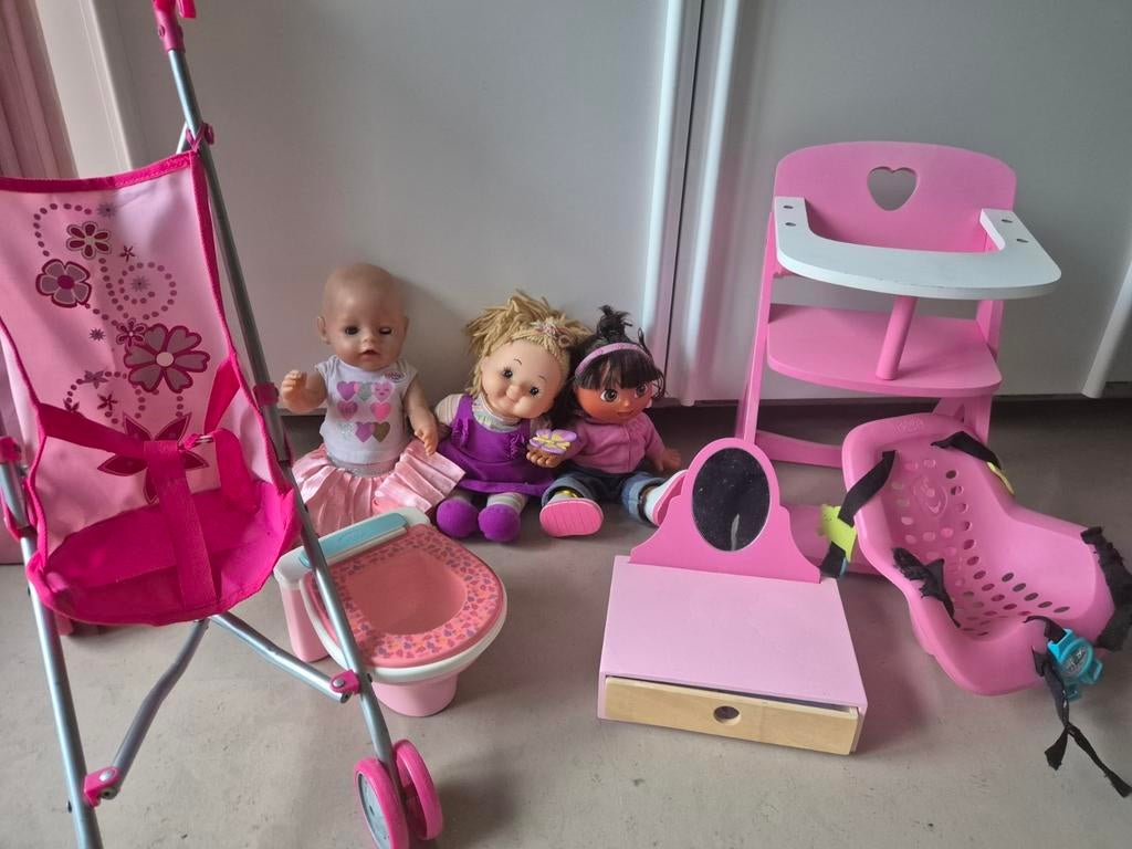 Set voor poppenmama, Ophalen, Zo goed als nieuw