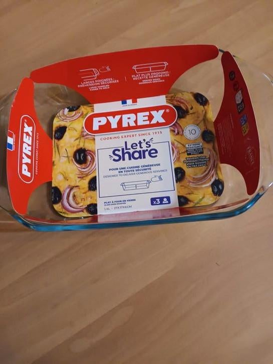 Un tout nouveau plat en pyrex ignifuge n, Maison & Meubles, Enlèvement ou Envoi