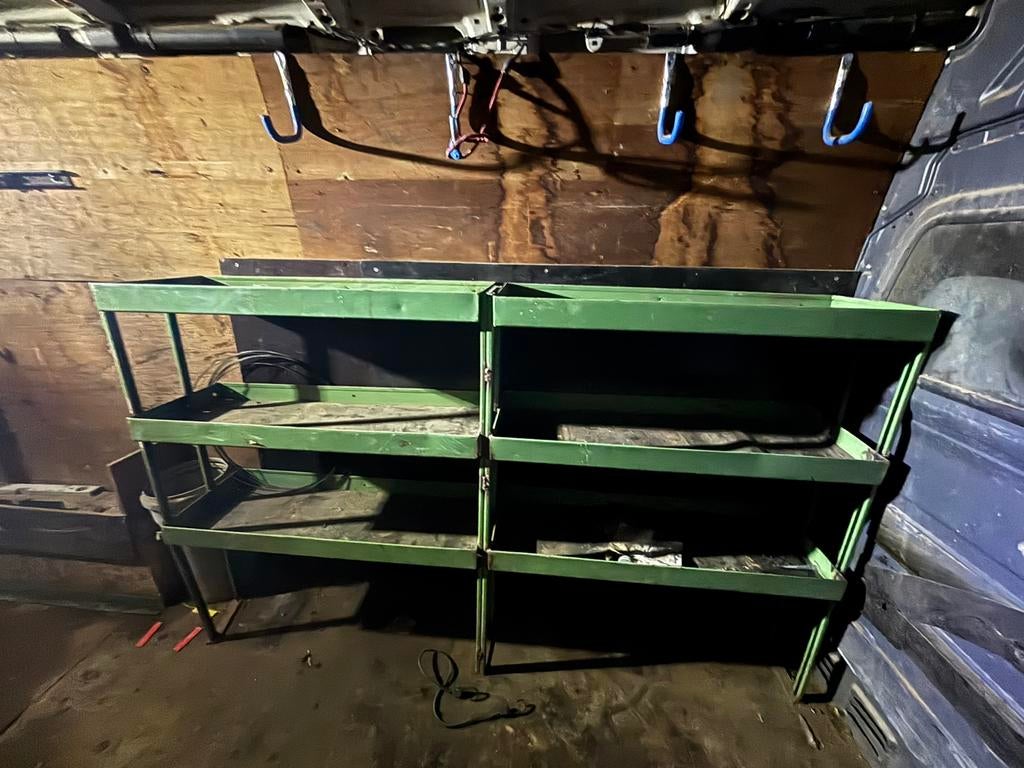 Heroma inrichting camionette, Ophalen