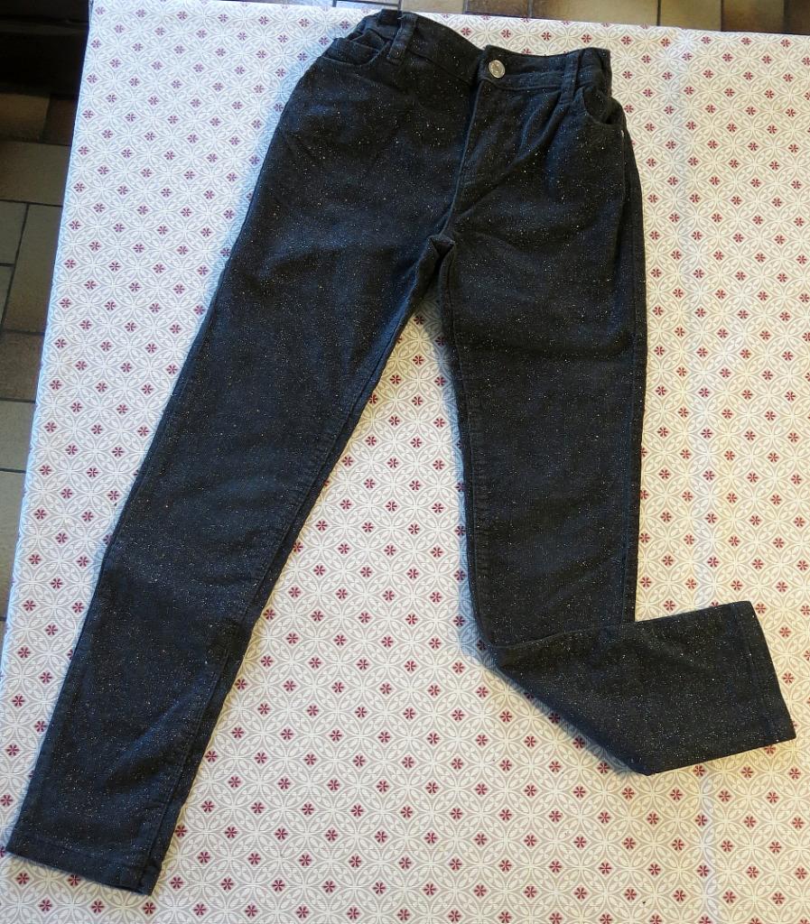 Pantalon velours pailleté, 9-10 ans, état neuf, Pantalon, Enlèvement ou Envoi, Comme neuf, Primark