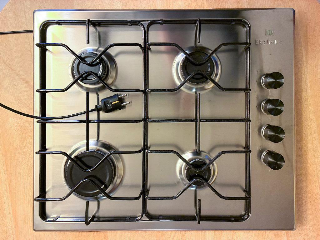 taque au gaz, Electroménager, Gaz, Classe énergétique A ou plus économe, 4 zones de cuisson, Comme neuf