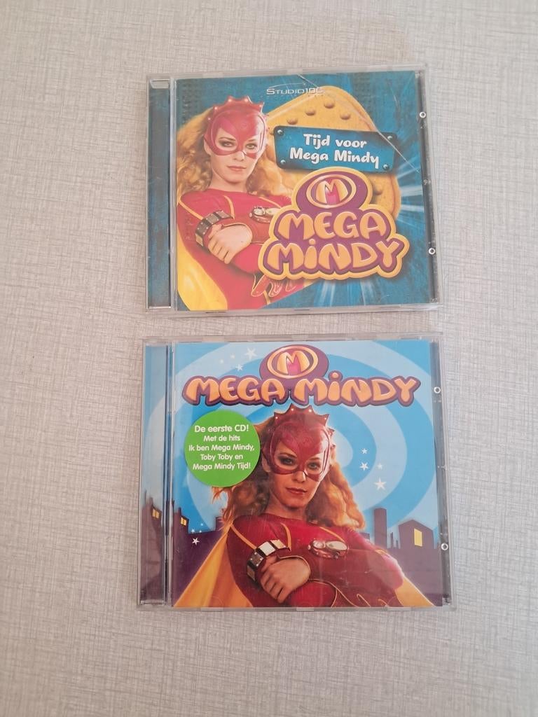 2 x Mega Mindy, Enlèvement ou Envoi, Comme neuf