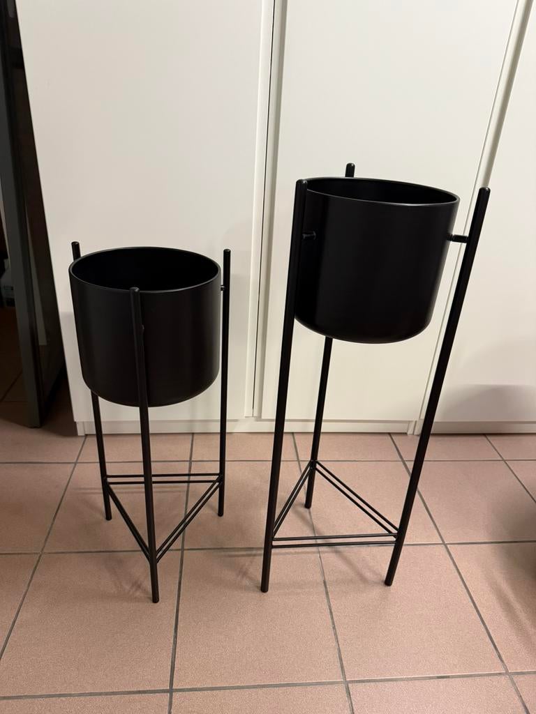 Set zwarte plantenpotten, Huis en Inrichting, Woonaccessoires | Vazen, Ophalen, Zwart