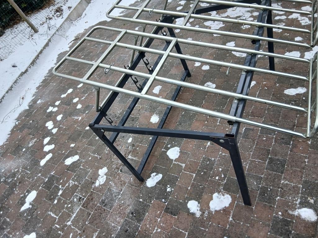 Markttafels, Ophalen
