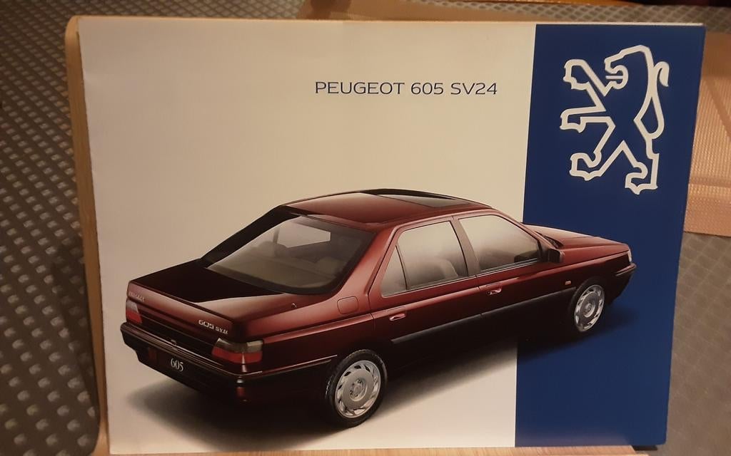 PEUGEOT 605 sv24 brochure, Livres, Autos | Brochures & Magazines, Enlèvement ou Envoi, Comme neuf, Peugeot