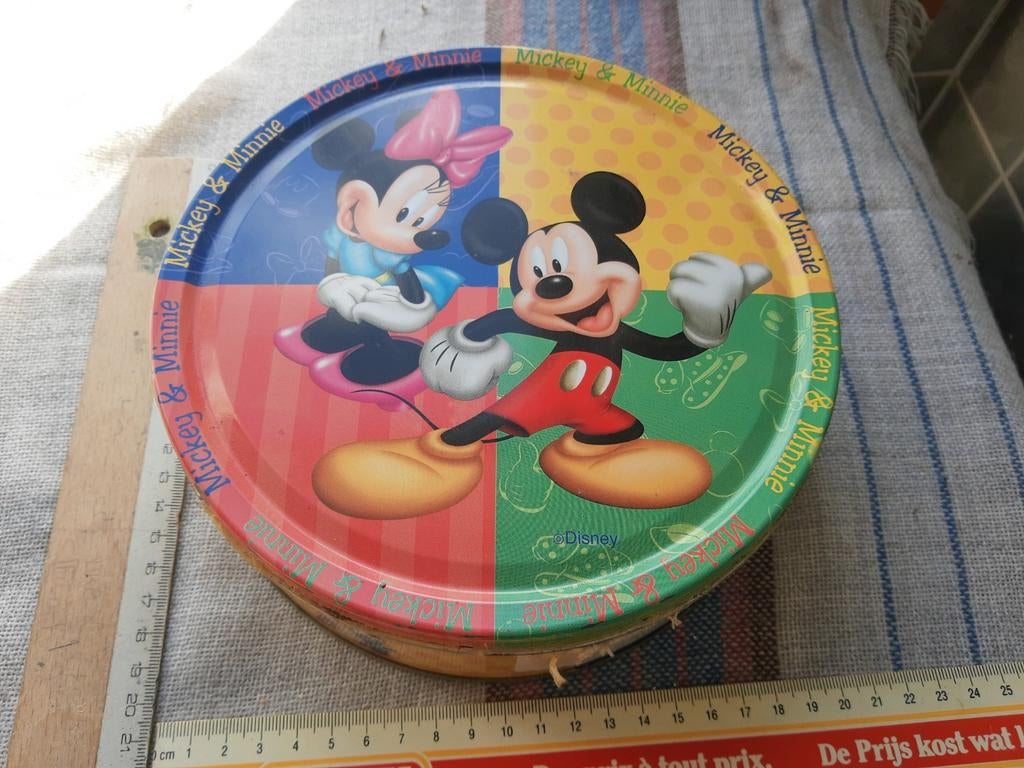 Ronde doos Mickey en Minnie, Verzamelen, Blikken, Ophalen of Verzenden, Zo goed als nieuw