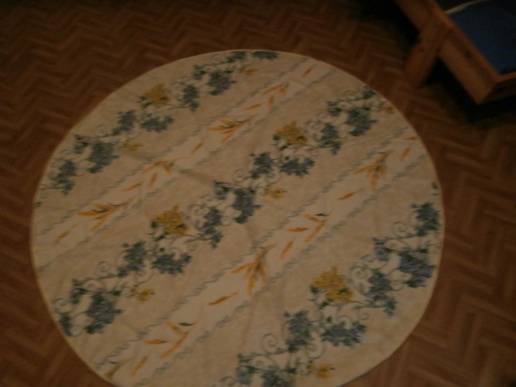 Nappe ronde à la gomme de blé, Enlèvement ou Envoi, Comme neuf, Autour de, Intérieur