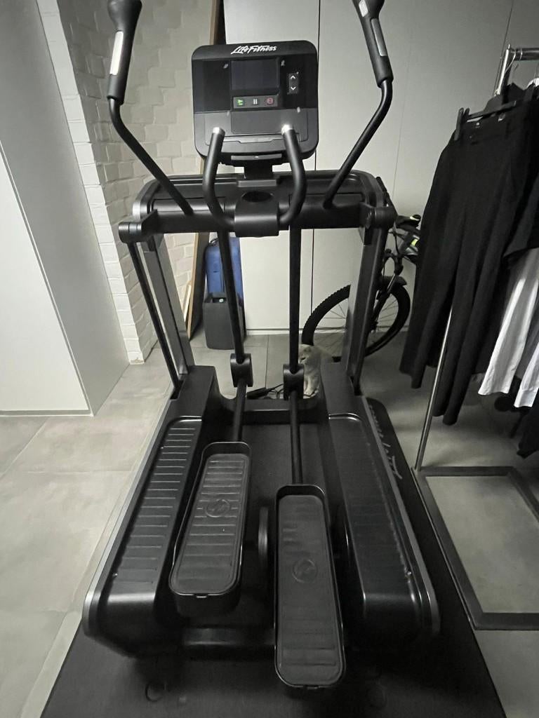 Vélo elliptique Life Fitness ! parfait état !, Sports & Fitness, Appareils de fitness, Enlèvement, Comme neuf, Bras, Vélo elliptique