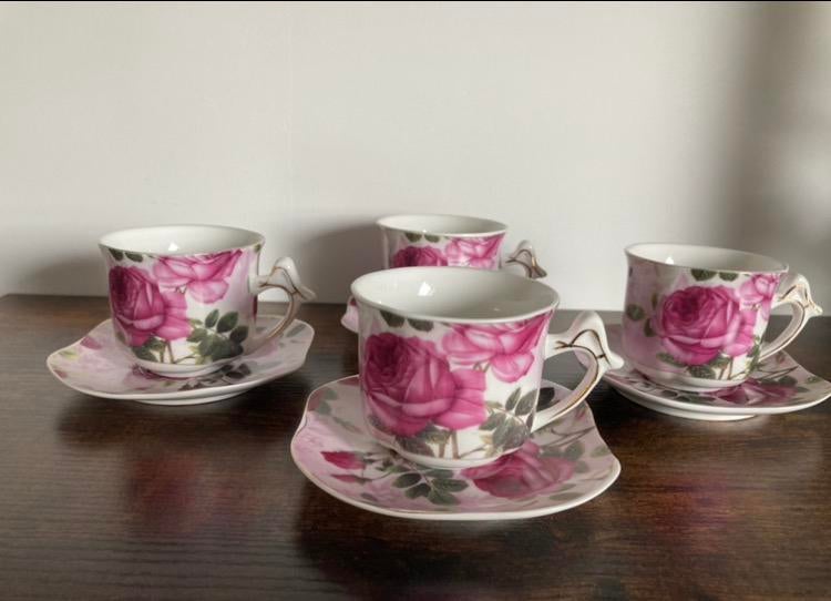 Set van 4 kopjes roze rozen Engels porselein, Ophalen of Verzenden