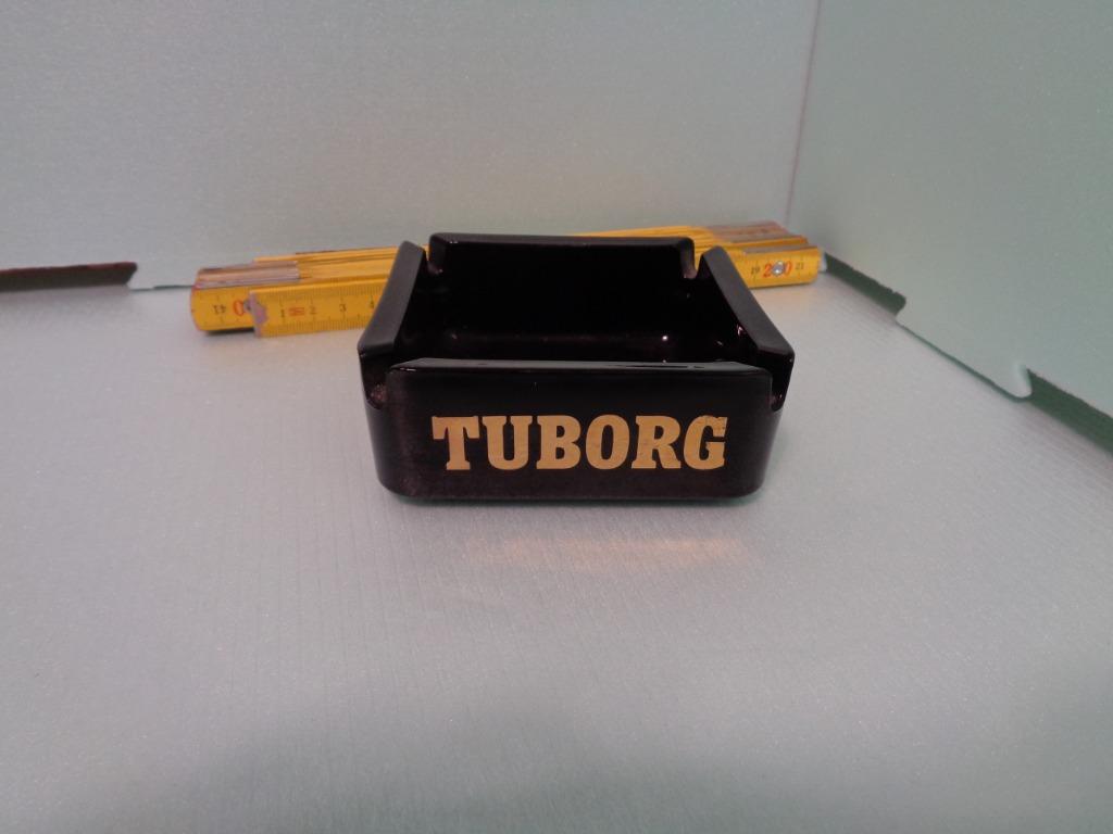 Oude kleine vierkante zwarte TUBORG asbak in perfecte staat, Verzamelen, Ophalen of Verzenden, Zo goed als nieuw, Asbak
