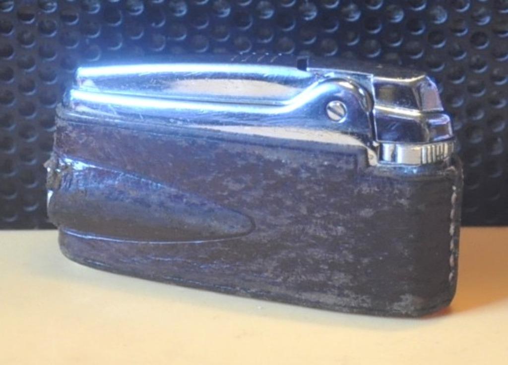 briquet a gaz ronson recouvert cuir, Collections, Enlèvement ou Envoi, Utilisé, Briquet