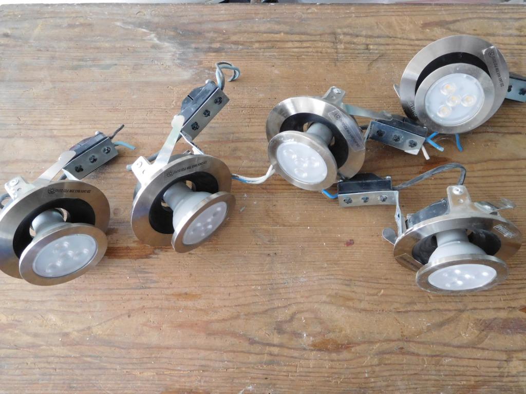 Lot de 5 spots encastrables GU10 Philips IP20, Spot encastrable ou Spot mural, LED, Enlèvement, Utilisé