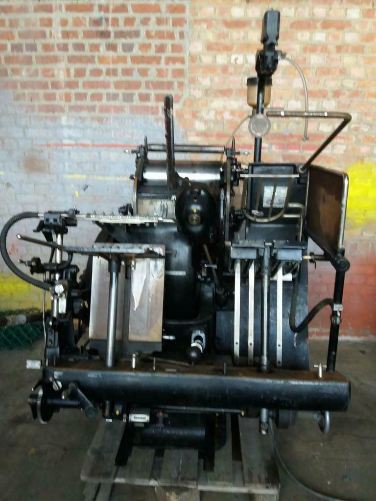 Ancienne machine d imprimerie (1 complète l autre pour pièce, Antiquités & Art, Curiosités & Brocante, Enlèvement ou Envoi