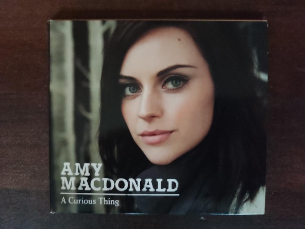 2-CD Deluxe edition : AMY MACDONALD - A CURIOUS THING, Ophalen of Verzenden, Zo goed als nieuw