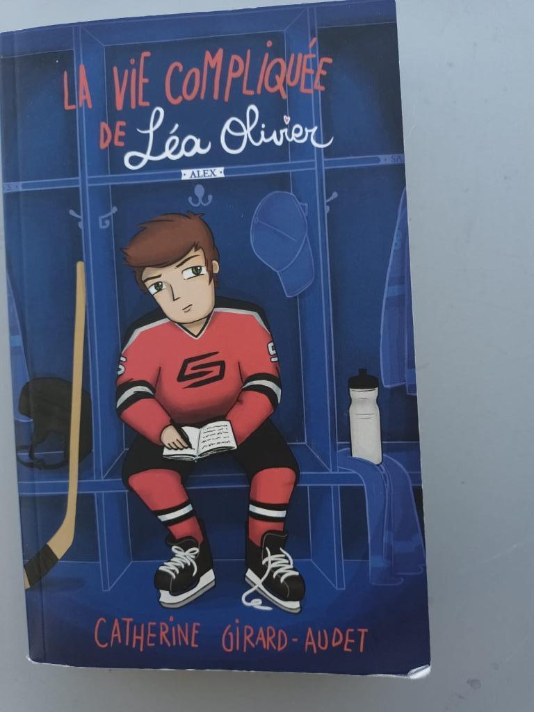 Livre: la vie compliquée de Léa Olivier: Alex, Livres, Enlèvement, Comme neuf, Catherine girard audet