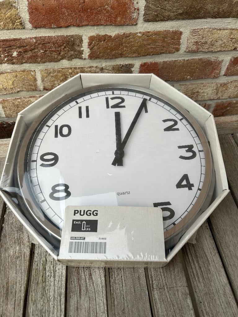 NIEUWE WANDKLOK IKEA PUGG 32 CM, Ophalen of Verzenden, Nieuw, Wandklok