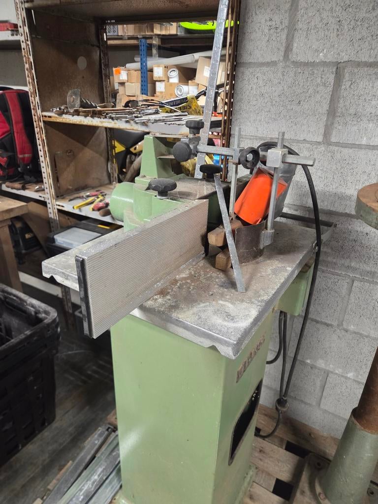 Houtfreesmachine, Ophalen