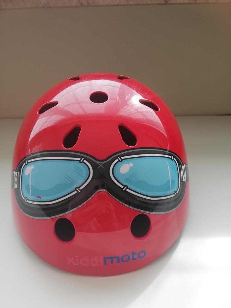 kidi moto fietshelm 53-58cm, Fietsen en Brommers, Ophalen of Verzenden, Zo goed als nieuw