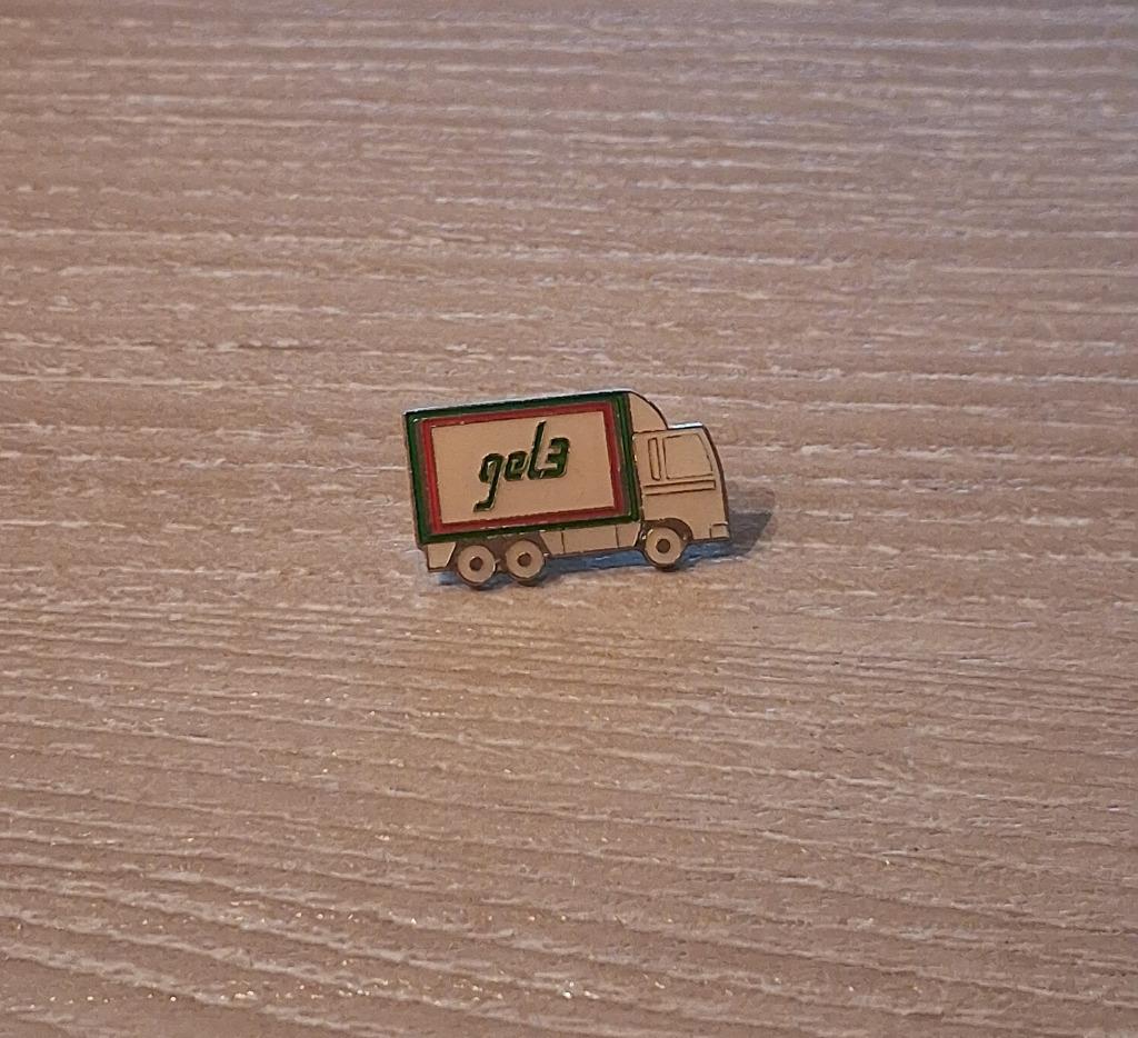 PIN - BESTELWAGEN - CAMIONETTE, Envoi, Utilisé, Transport, Insigne ou Pin's