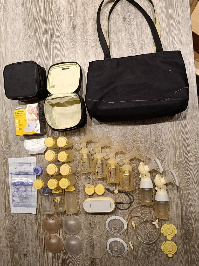 Medela Freestyle flex - kolf - uitgebr. set - vele extra's, Ophalen of Verzenden, Zo goed als nieuw, Borstkolf
