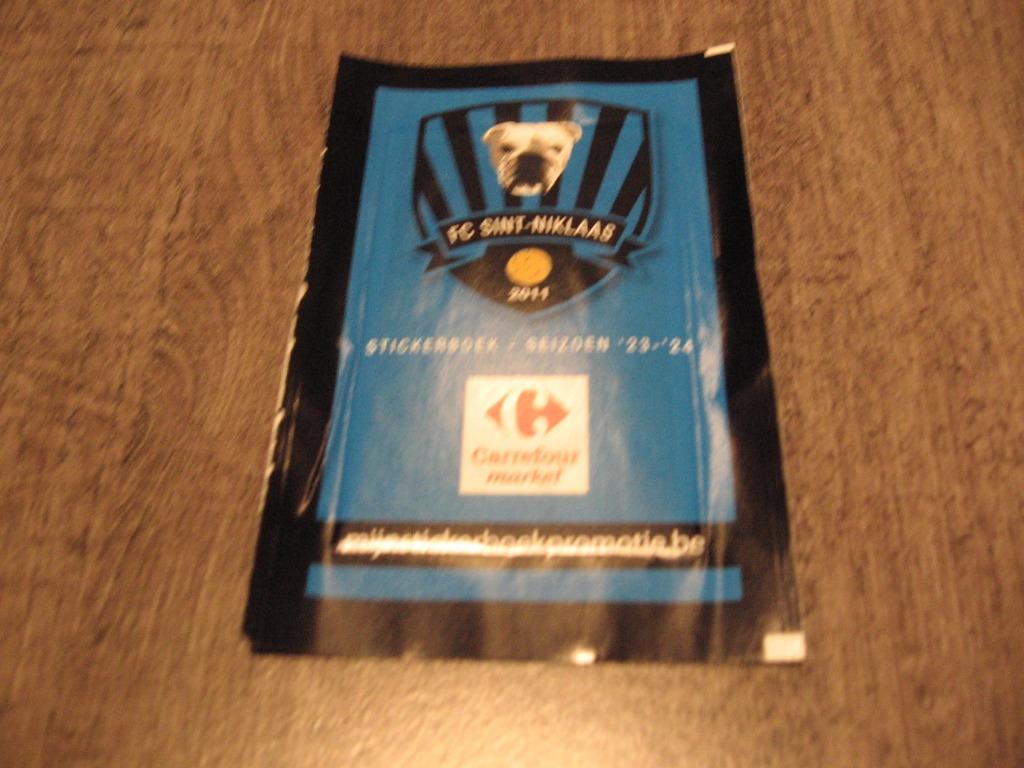 6 pakjes stickers FC SINT-NIKLAAS seizoen 2023-24 !!!!!!!!!!, Overige supermarkten, Ophalen of Verzenden