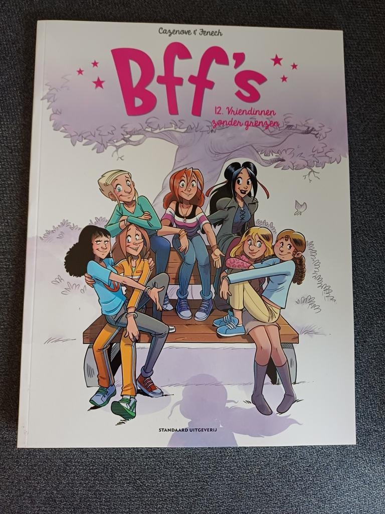 Bff's nr 12 Vriendinnen zonder grenzen, Boeken, Ophalen of Verzenden, Zo goed als nieuw, Christophe Cazenove