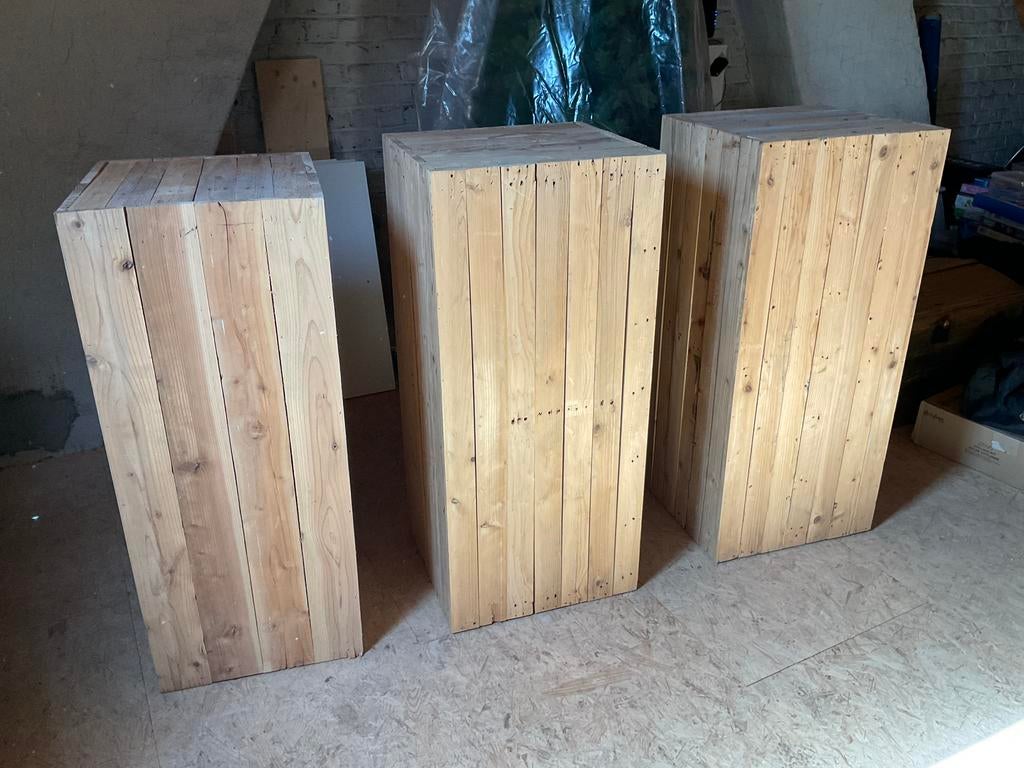 3 mooie grote houten zuilen / pilaren voor decoratie, Ophalen, Zo goed als nieuw