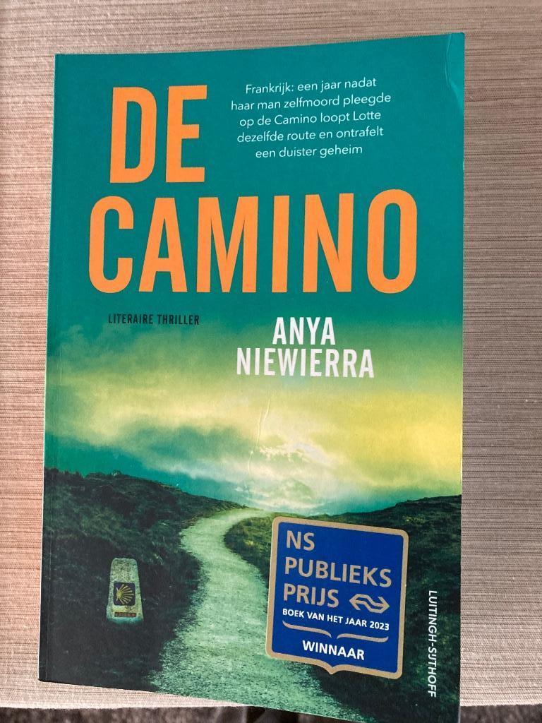 Boek : De Camino van Anya Niewierra, Boeken, Ophalen of Verzenden, Zo goed als nieuw, Anya Niewierra