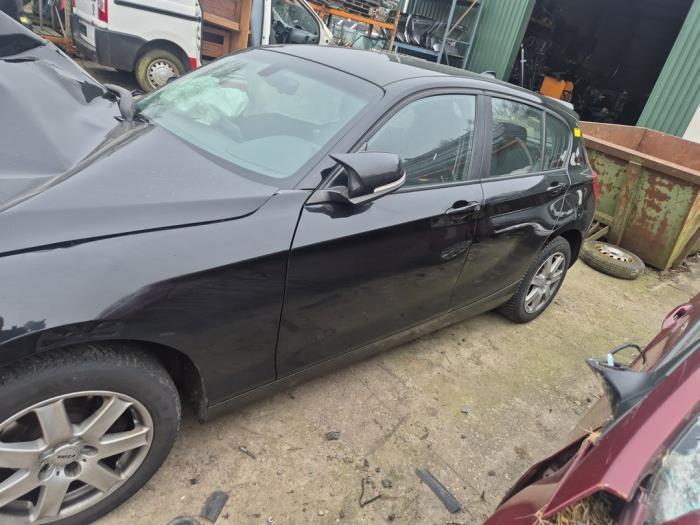Portier 4Deurs links-voor van een BMW 1-Serie (668), Gebruikt, -, Deur, -