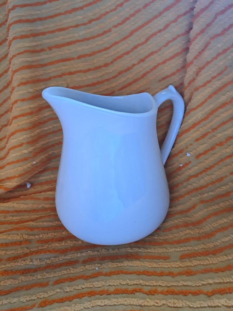 Cruche en porcelaine blanche, Enlèvement ou Envoi, Comme neuf, Porcelaine, Récipient(s)